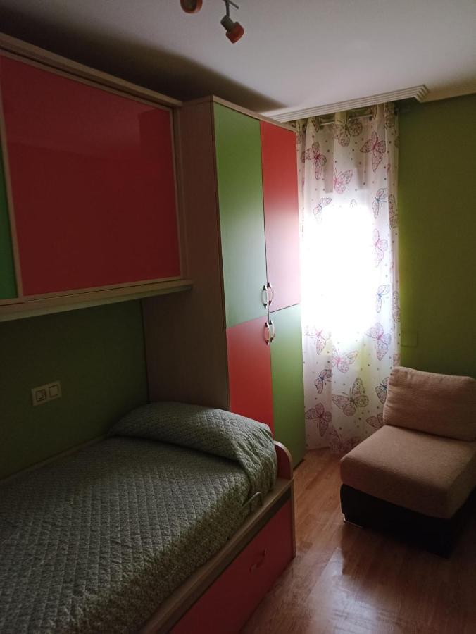 Piso Yade En Oviedo, Proximo A Los Vegas Con Parking Y Wifi Exterior photo